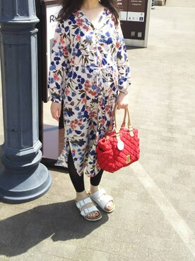 「アイテム（ボストンバッグ、レッド系）」を使った、MAAさん（レディース・164cm）の春コーディネート