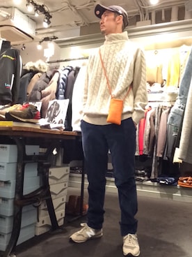 「Magnu（マヌー）のアイテム（スマホケース/カバー）」を使った、Toshiyukiさん（メンズ・181cm）の秋コーディネート