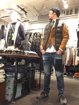 「CPH（シーピーエイチ）のアイテム（ニットキャップ/ビーニー）」を使った、Toshiyukiさん（メンズ・181cm）の冬コーディネート