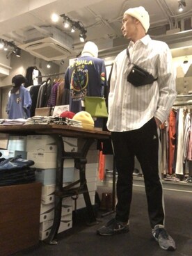 「CPH（シーピーエイチ）のアイテム（ニットキャップ/ビーニー）」を使った、Toshiyukiさん（メンズ・181cm）の春コーディネート