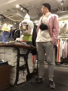 「CPH（シーピーエイチ）のアイテム（ニットキャップ/ビーニー）」を使った、Toshiyukiさん（メンズ・181cm）の春コーディネート