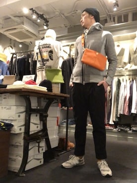 「CPH（シーピーエイチ）のアイテム（ニットキャップ/ビーニー）」を使った、Toshiyukiさん（メンズ・181cm）の春コーディネート