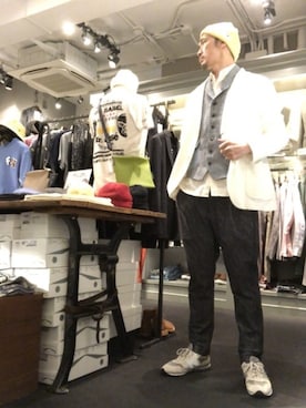 「CPH（シーピーエイチ）のアイテム（ニットキャップ/ビーニー）」を使った、Toshiyukiさん（メンズ・181cm）の春コーディネート