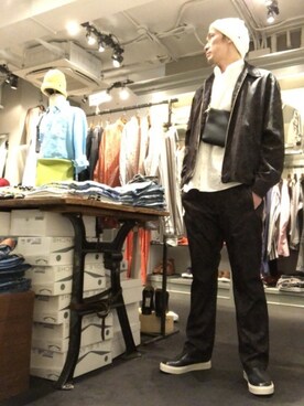 「CPH（シーピーエイチ）のアイテム（ニットキャップ/ビーニー）」を使った、Toshiyukiさん（メンズ・181cm）の春コーディネート