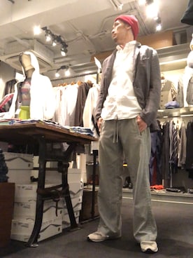「CPH（シーピーエイチ）のアイテム（ニットキャップ/ビーニー）」を使った、Toshiyukiさん（メンズ・181cm）の春コーディネート