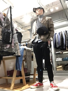 「アイテム（テーラードジャケット、ブラウン系）」を使った、Toshiyukiさん（メンズ・181cm）の冬コーディネート