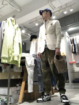 「Cherry Sunburst（チェリーサンバースト）のアイテム」を使った、Toshiyukiさん（メンズ・181cm）の春コーディネート