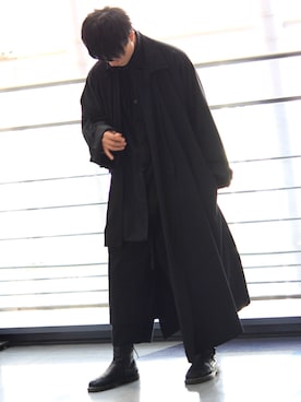 「Yohji Yamamoto POUR HOMME（ヨウジヤマモトプールオム）のアイテム（ダウンジャケット/コート、ブラック系）」を使った、ろきさん（メンズ・178cm）の冬コーディネート