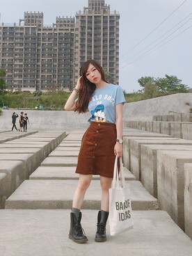 「skirt」｜「アイテム（腕時計）」を使った、Denïseさん（レディース・165cm）の春コーディネート