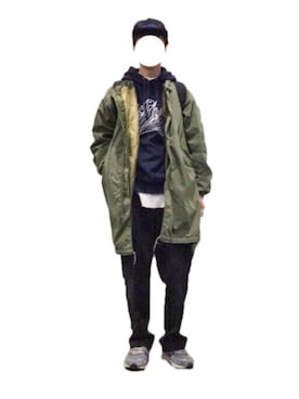 「Gosha Rubchinskiy（ゴーシャラブチンスキー）のアイテム（キャップ）」を使った、ともつまさん（メンズ・179cm）の冬コーディネート