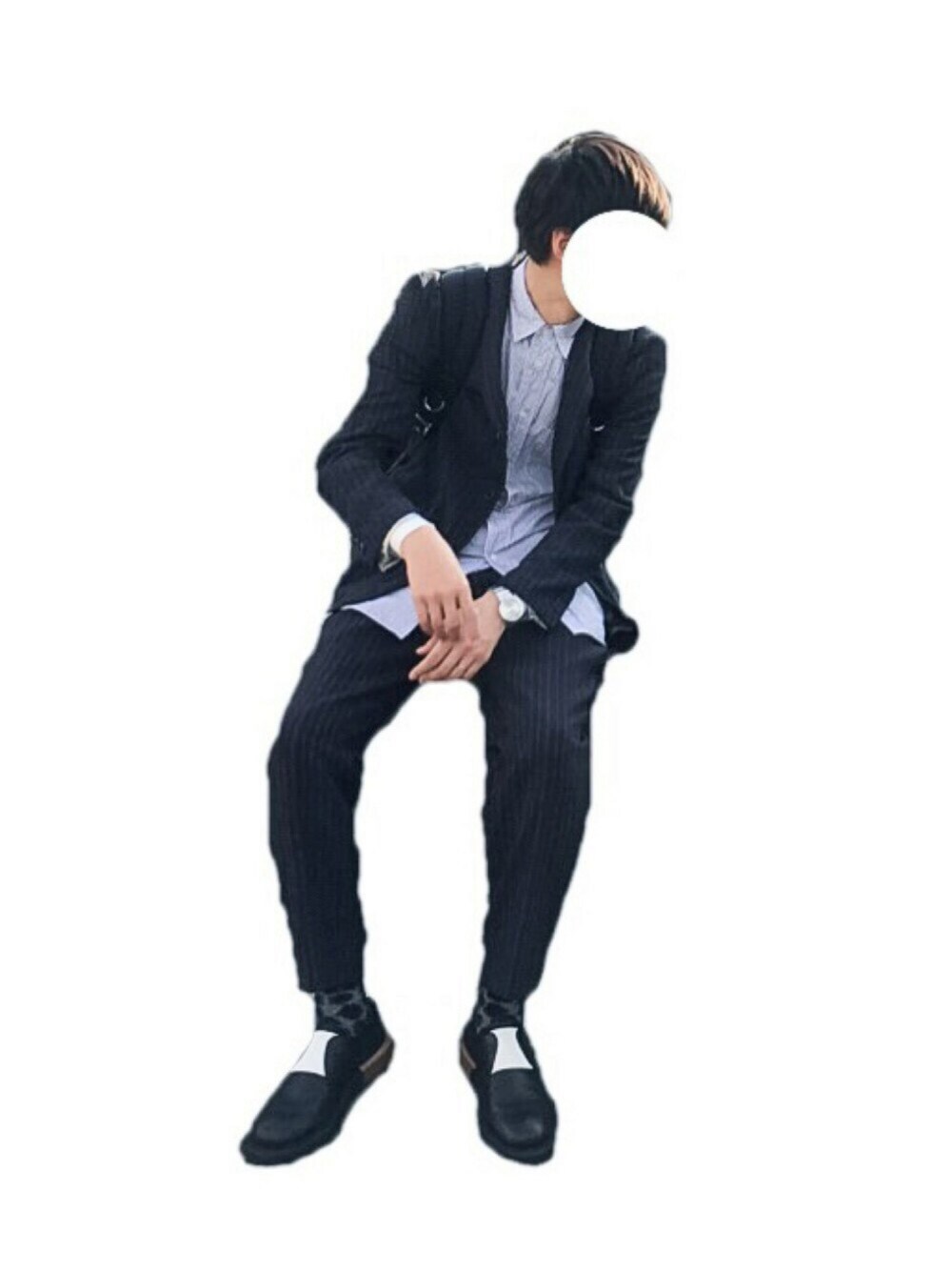 「セットアップ、革靴、ストライプシャツ」｜「COMME des GARCONS HOMMEのアイテム（テーラードジャケット、ブラック系）」を使った、ともつまさん（メンズ・179cm）の冬コーディネートの1枚目の写真