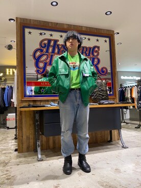 「レザーコーデ」｜「アイテム（スウェット）」を使った、hyshmt07さん（メンズ・174cm）の冬コーディネート
