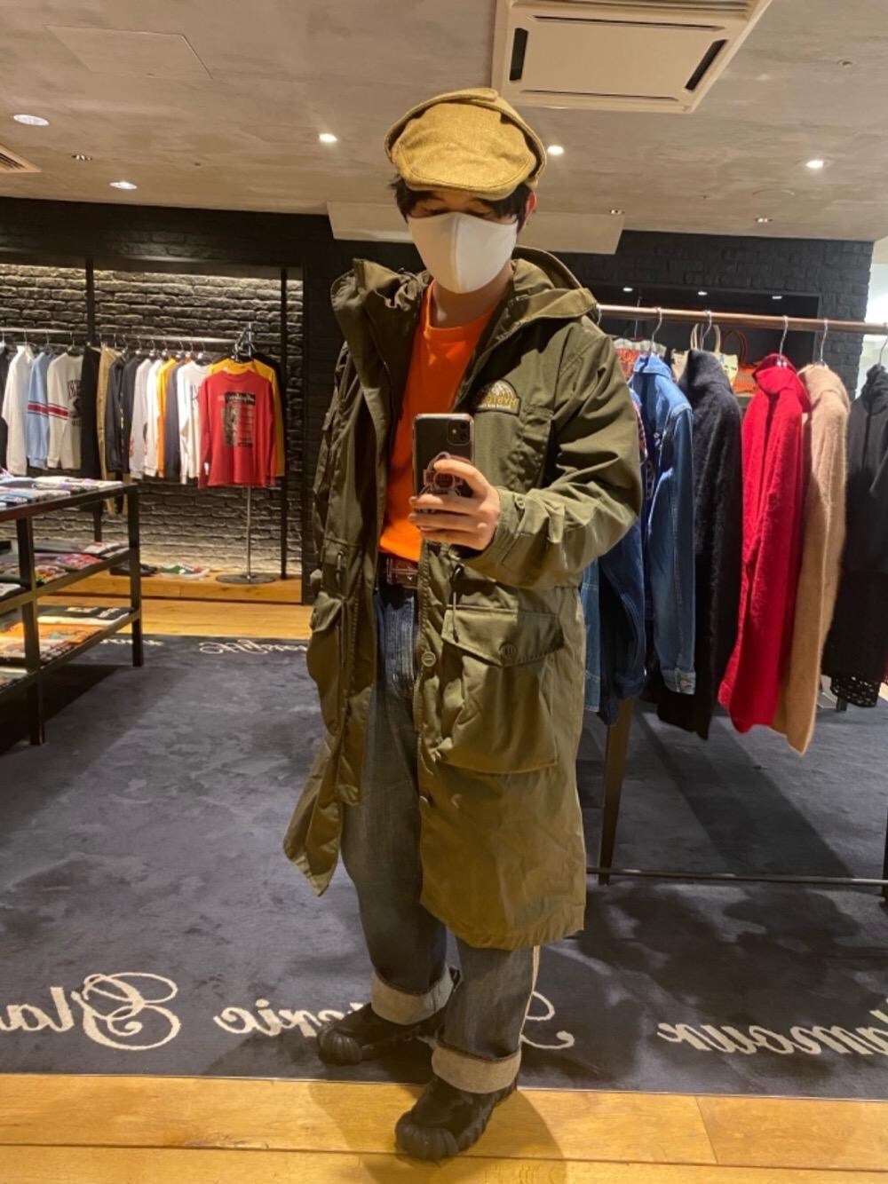 「コラボレーション、Hysteric Glamour、ヒステリックグラマー、ミリタリーコーデ」｜「HYSTERIC GLAMOURのArkAir スモックパーカー（ミリタリージャケット、グリーン系）」を使った、hyshmt07さん（メンズ・174cm）の秋コーディネートの1枚目の写真