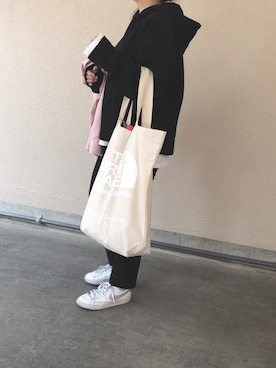 「アイテム（デニムジャケット、ピンク系）」を使った、ほーちんさん（レディース・148cm）の春コーディネート