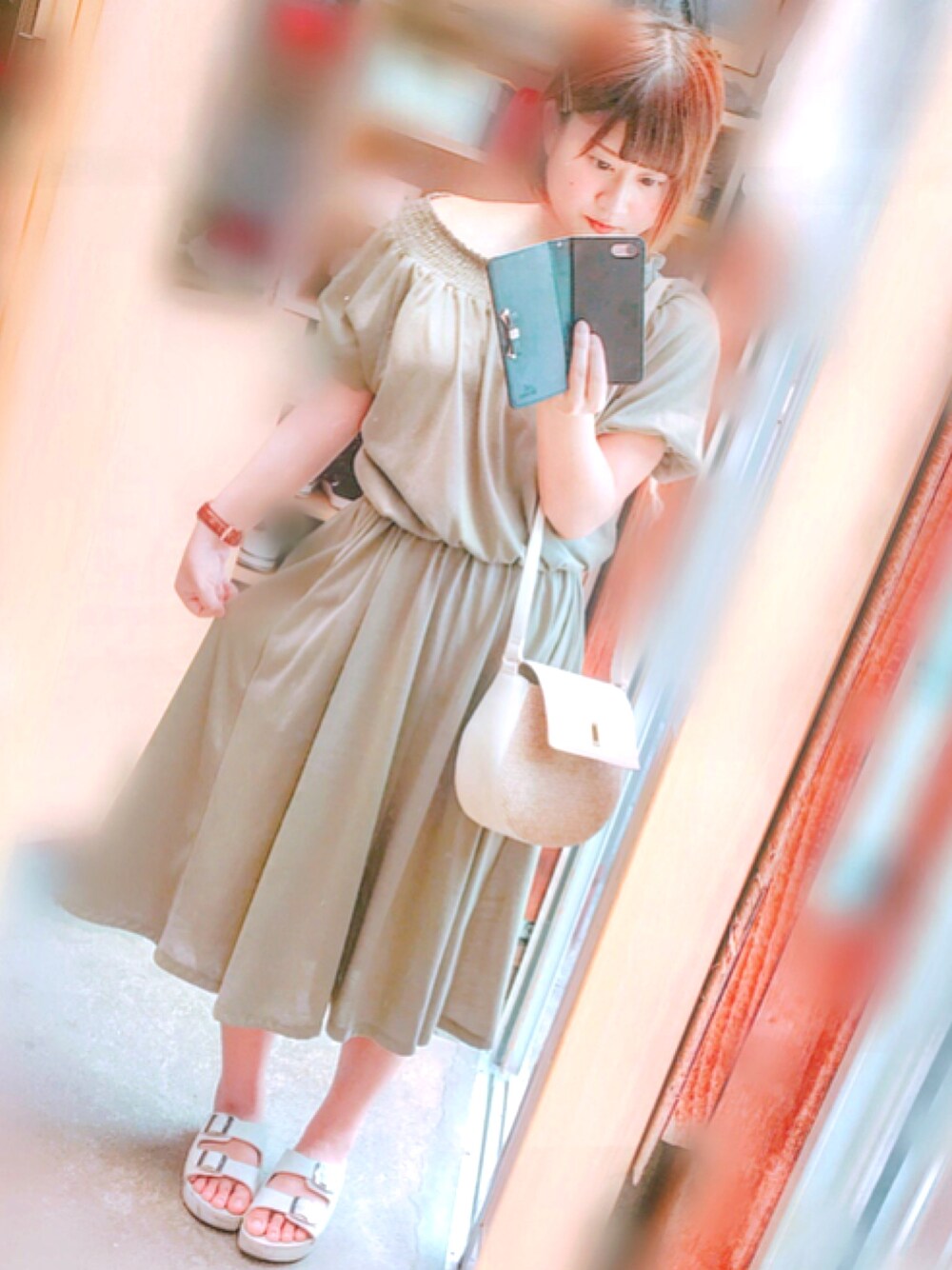 「タイムセール、小倉」｜「earth music&ecologyのアイテム（ワンピース、グリーン系）」を使った、あやのんさん（レディース・151cm）の夏コーディネートの1枚目の写真