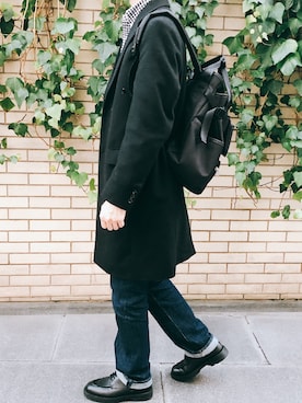 「ポーター」｜「アイテム（チェスターコート）」を使った、NAAさん（メンズ・174cm）の春コーディネート