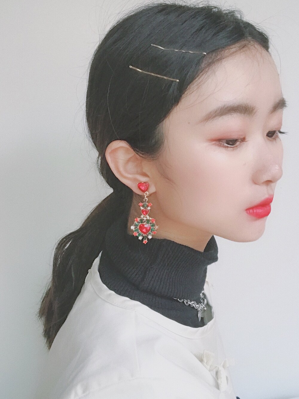 「merry jenny」｜「merry jennyのリボンだらけロングワンピース（ワンピース、ホワイト系）」を使った、momokooさん（レディース・155cm）の春コーディネートの1枚目の写真