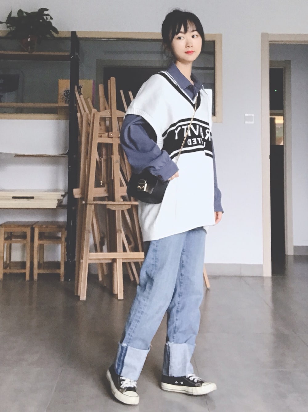 「suggestion、WEGO、Another Edition」｜「SUGGESTIONの【SUGGESTION】ドロップショルダーVネックジャガードニットベスト（ベスト、ホワイト系）」を使った、momokooさん（レディース・155cm）の秋コーディネートの1枚目の写真