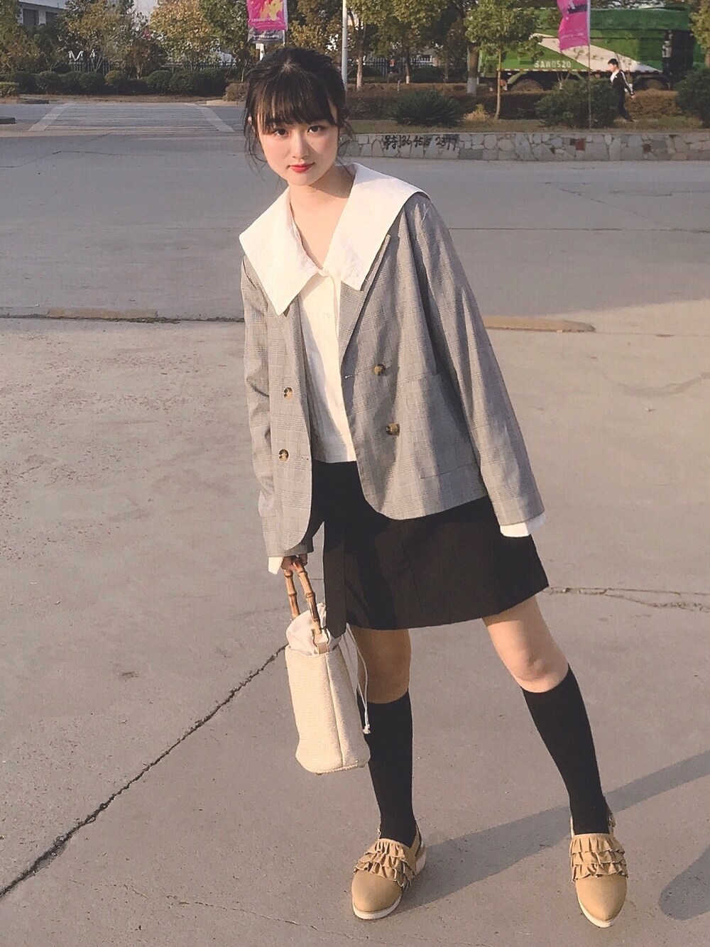 「w closet、flower、EMODA、MONO COMME CA、niko and ...」｜「flowerのmanish check jacket～ﾏﾆｯｼｭﾁｪｯｸｼﾞｬｹｯﾄ（テーラードジャケット、グレー系）」を使った、momokooさん（レディース・155cm）の秋コーディネートの1枚目の写真