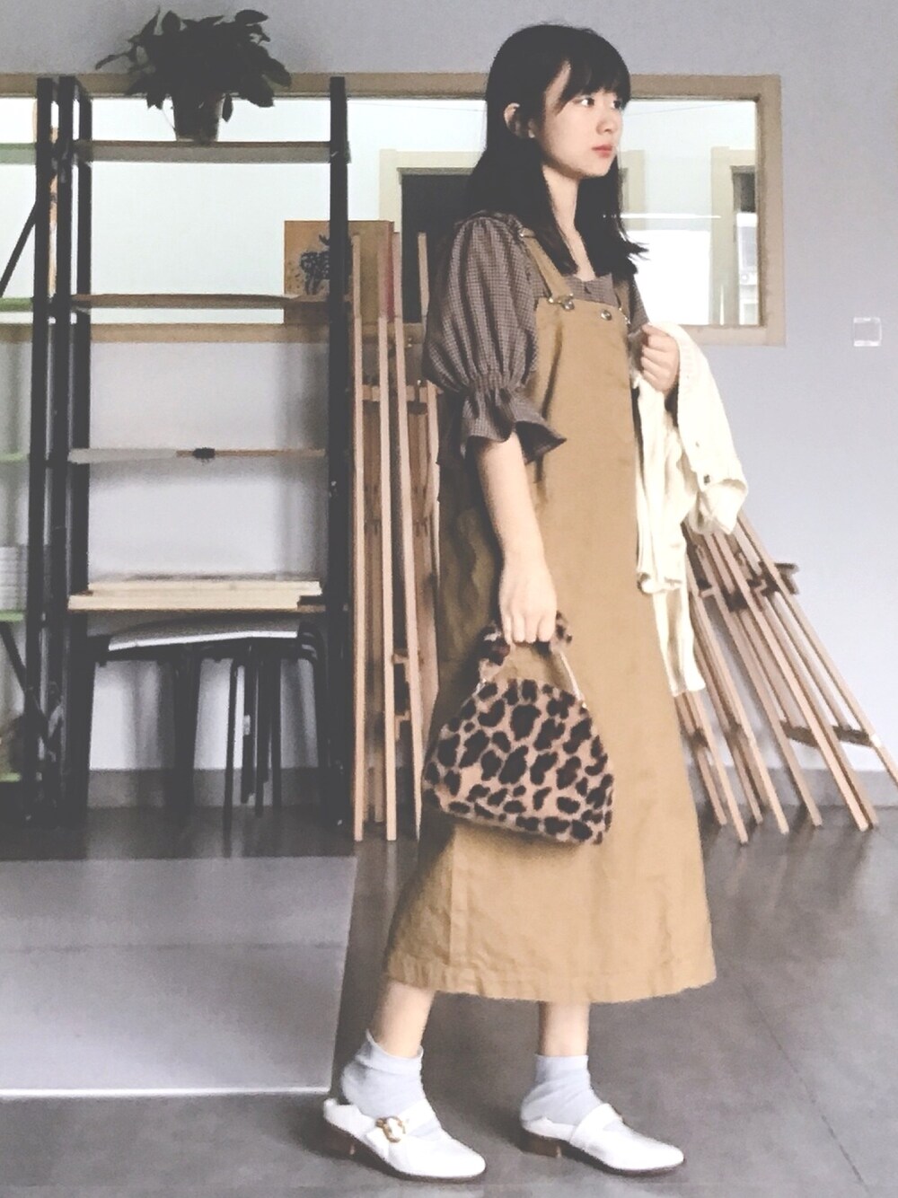 「nice claup、LOWRYS FARM、Kastane、earth music&ecology」｜「one after another NICE CLAUPのバックリボンチェックブラウス(レースインナーSET)（シャツ/ブラウス、ブラウン系）」を使った、momokooさん（レディース・155cm）の秋コーディネートの1枚目の写真