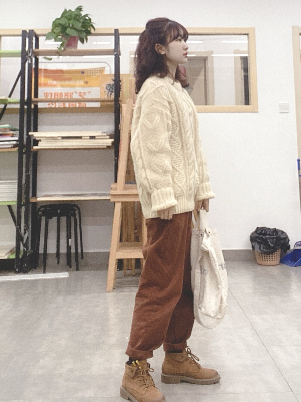「vintage、niko and ...」｜「VINTAGEのアイテム（ニット/セーター、ベージュ系）」を使った、momokooさん（レディース・155cm）の冬コーディネートの1枚目の写真