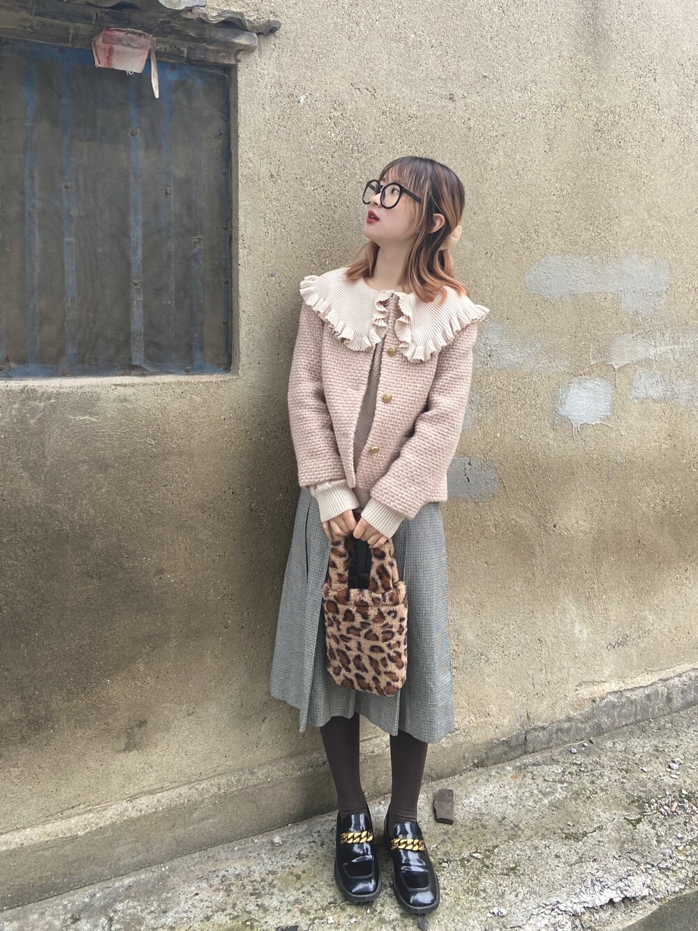 「merry jenny、vintage、dpercent」｜「merry jennyのおおきい衿ニット（ニット/セーター、ホワイト系）」を使った、momokooさん（レディース・155cm）の春コーディネートの1枚目の写真