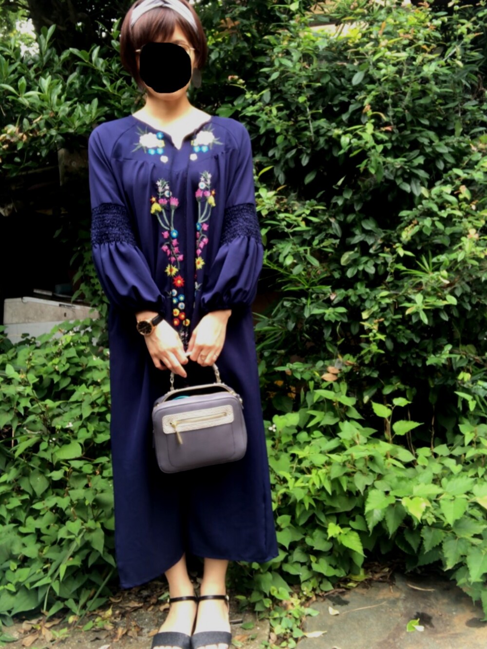 「ラクチンコーデ、刺繍、ロングワンピース、ヘアバンド、ラメ、ショルダーバッグ、おしゃれさんと繋がりたい」｜「ZARAのアイテム（ワンピース/ドレス、ブルー系）」を使った、hanaco ‪✾‬さん（レディース・156cm）の夏コーディネートの1枚目の写真