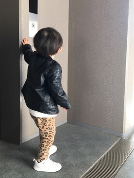 「ナイキスニーカー」｜「アイテム（ライダースジャケット）」を使った、taira☺︎anjiさん（キッズ・90cm）の秋コーディネート