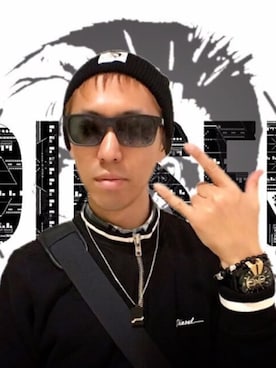 「DIESEL（ディーゼル）のアイテム（サングラス）」を使った、༒YAMATØ༒さん（メンズ・180cm）の春コーディネート
