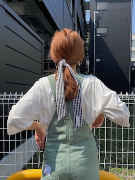 「MILKFED.（ミルクフェド）のアイテム（サロペット/オーバーオール）」を使った、佐藤 麻理さん（レディース・164cm）の春コーディネート