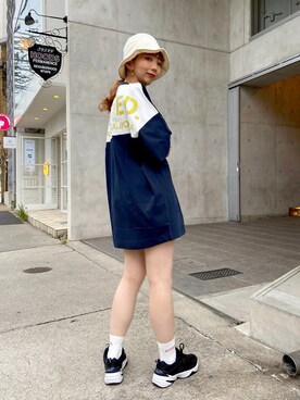「Tシャツ/カットソー」｜「アイテム（チュニック）」を使った、佐藤 麻理さん（レディース・164cm）の春コーディネート