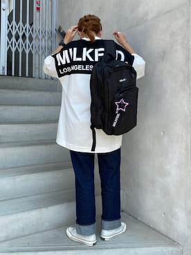 「MILKFED.（ミルクフェド）のアイテム（サロペット/オーバーオール）」を使った、佐藤 麻理さん（レディース・164cm）の夏コーディネート