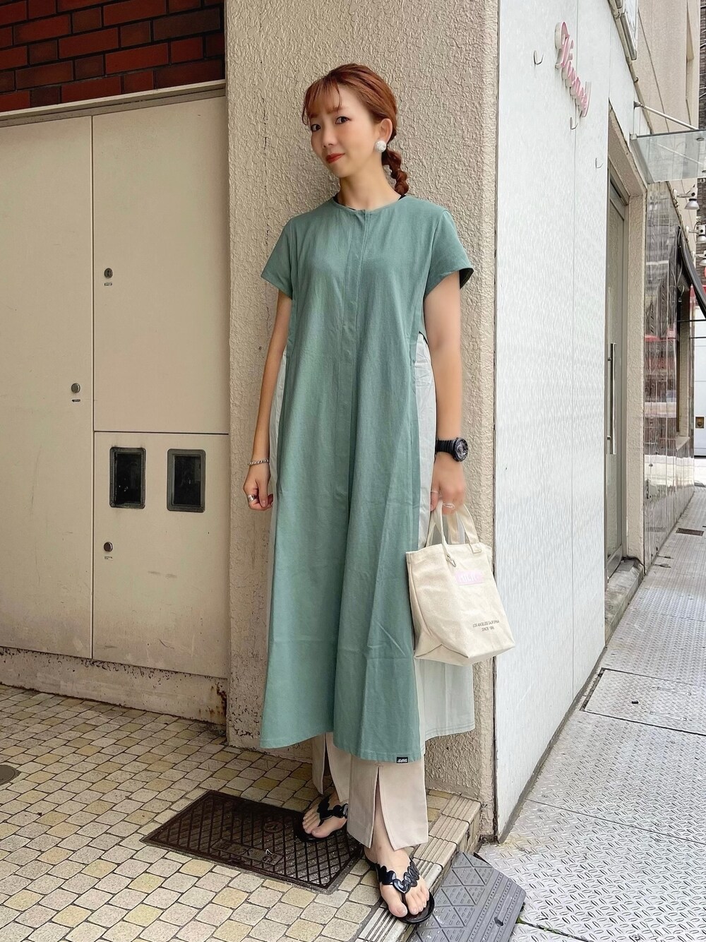 佐藤 麻理さんの「WOVEN LAYERED DRESS（SILAS）」を使ったコーディネート