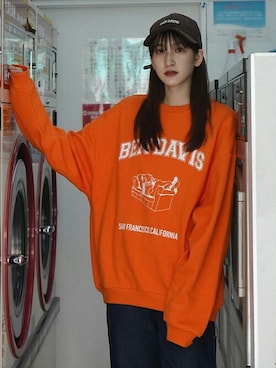 「BEN DAVIS（ベンデイビス）のアイテム（スウェット）」を使った、BENCH AT THE GREENEさん（レディース・165cm）の秋コーディネート