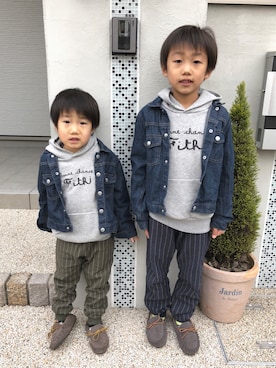 「アイテム（モカシン/デッキシューズ）」を使った、ようひなさん（キッズ・120cm）の冬コーディネート