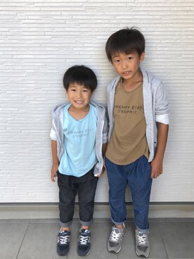 「NEW BALANCE（ニューバランス）の◆new balance KV996（スニーカー）」を使った、ようひなさん（キッズ・127cm）の秋コーディネート