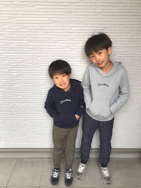 「URBAN RESEARCH DOORS（アーバンリサーチドアーズ）のアイテム（パーカー）」を使った、ようひなさん（キッズ・128cm）の春コーディネート