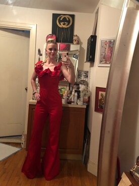 「アイテム（つなぎ/オールインワン、レッド系）」を使った、Kimさん（レディース・168cm）の春コーディネート