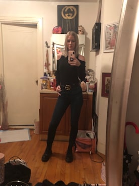 「J BRAND（ジェイブランド）のアイテム（デニムパンツ）」を使った、Kimさん（レディース・168cm）の秋コーディネート