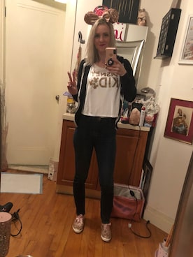 「J BRAND（ジェイブランド）のアイテム（デニムパンツ）」を使った、Kimさん（レディース・168cm）の秋コーディネート