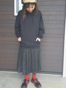 「SEVENDAYS=SUNDAY（セブンデイズサンデイ）のアイテム（パーカー）」を使った、i　n　eさん（レディース・156cm）の秋コーディネート