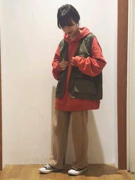 「SEVENDAYS=SUNDAY（セブンデイズサンデイ）のアイテム（パーカー）」を使った、i　n　eさん（レディース・156cm）の春コーディネート