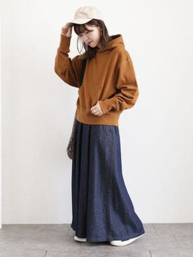 「SEVENDAYS=SUNDAY（セブンデイズサンデイ）のアイテム（パーカー）」を使った、i　n　eさん（レディース・156cm）の秋コーディネート