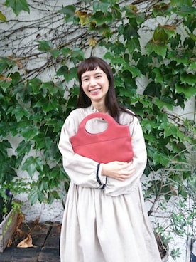 「kanmi（カンミ）のアイテム」を使った、Kazumiさん（レディース・165cm）の秋コーディネート