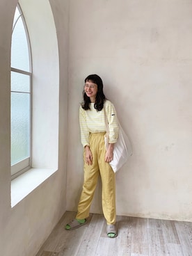 「6（ロク）のアイテム（その他パンツ）」を使った、Kazumiさん（レディース・165cm）の春コーディネート
