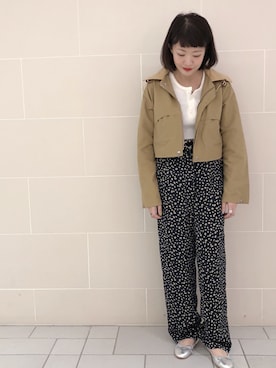 「CIAOPANIC（チャオパニック）のヘンリーネックプルオーバー（Tシャツ/カットソー、ホワイト系）」を使った、つねさん（レディース・152cm）の春コーディネート