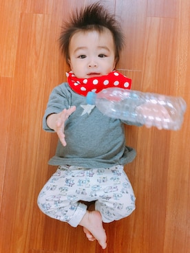 「9ヶ月」｜「アイテム（その他）」を使った、こうたろうさん（キッズ・70cm）の秋コーディネート
