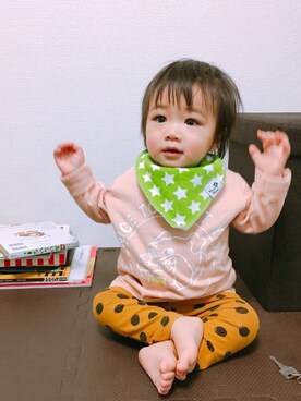 「アイテム（スタイ/よだれかけ、グリーン系）」を使った、こうたろうさん（キッズ・70cm）の冬コーディネート