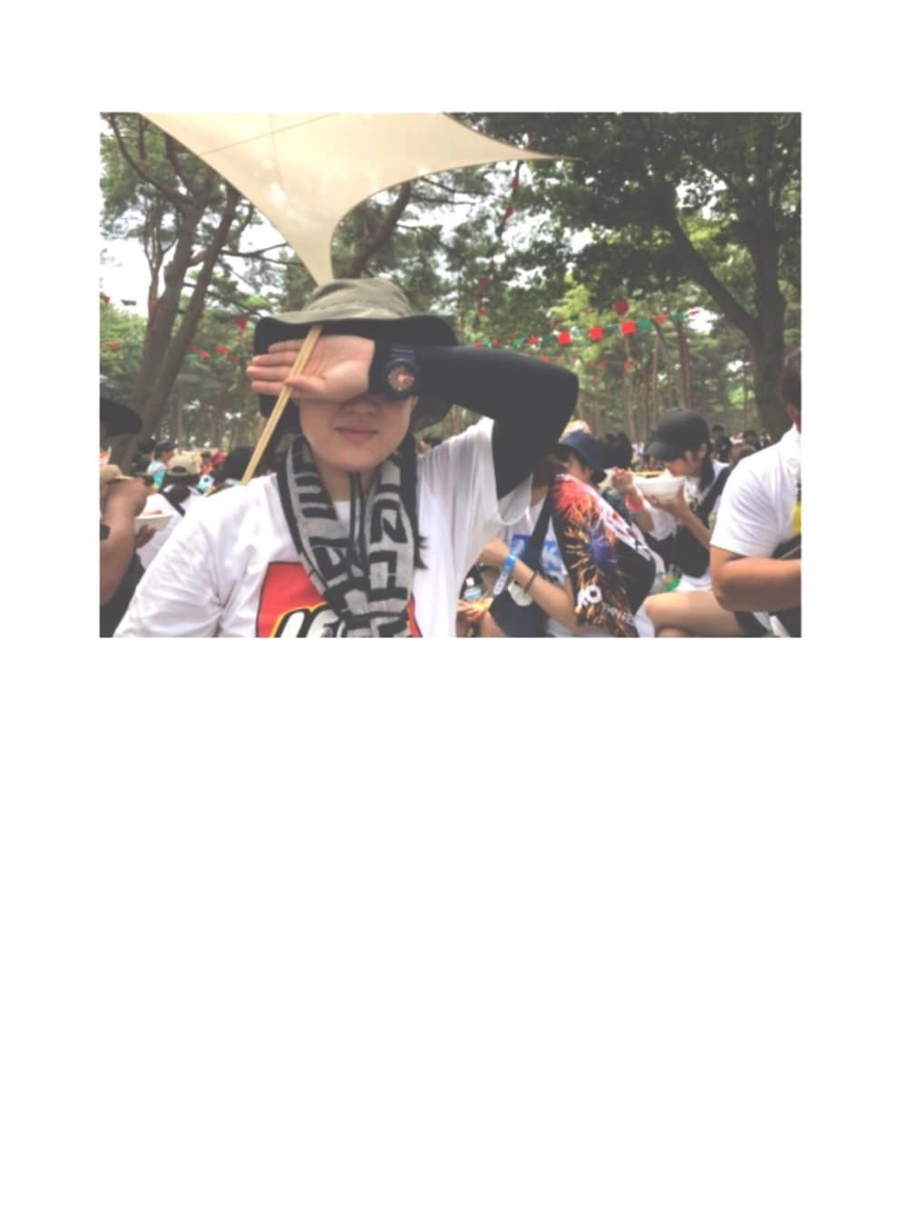 「ロッキン、夏、夏フェス、ロックインジャパン」｜「UNIQLOのレゴ®グラフィックT（半袖）（Tシャツ/カットソー、ホワイト系）」を使った、doさん（レディース・158cm）の夏コーディネートの1枚目の写真