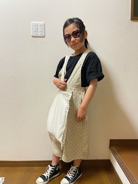 「GU（ジーユー）のアイテム（オールインワン・サロペット）」を使った、kokoron812さん（キッズ・128cm）の春コーディネート
